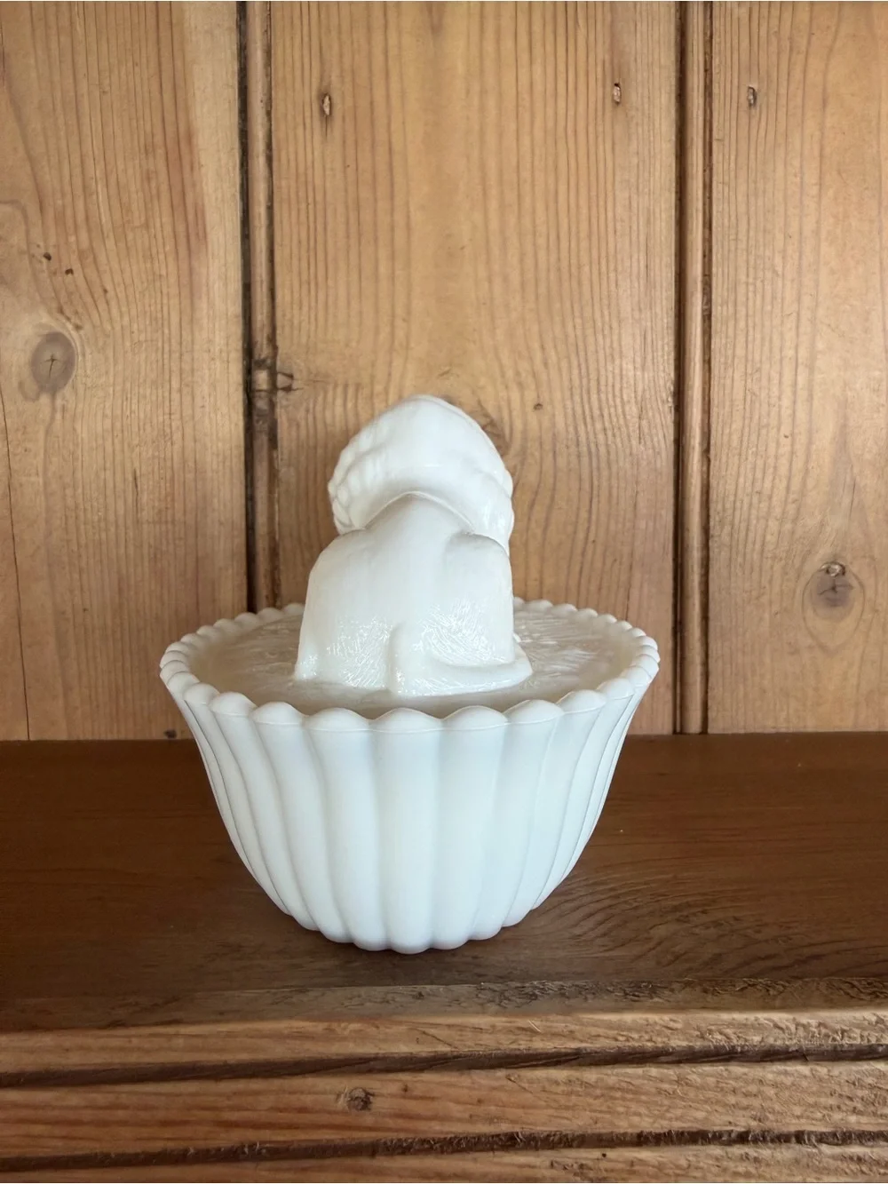 Vintage Westmoreland White Milk Glass Lion on Nest Basket Dish